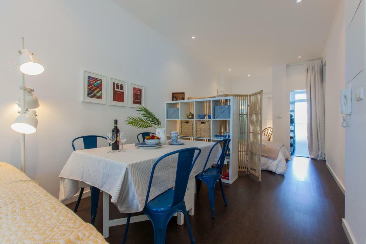 Typical Light Filled Graça Apartment, By TimeCooler Lisboa Exterior foto